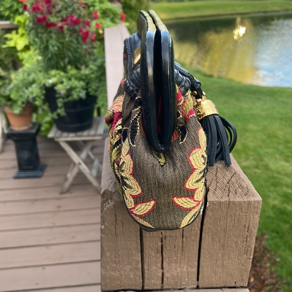 Isabella Fiore Tapestry and Leather Clutch Purse - Picture 4 of 14